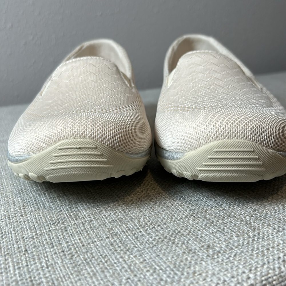 Skechers Women's Reggae Fest - Willows
Size 9 - Picture 4 of 15